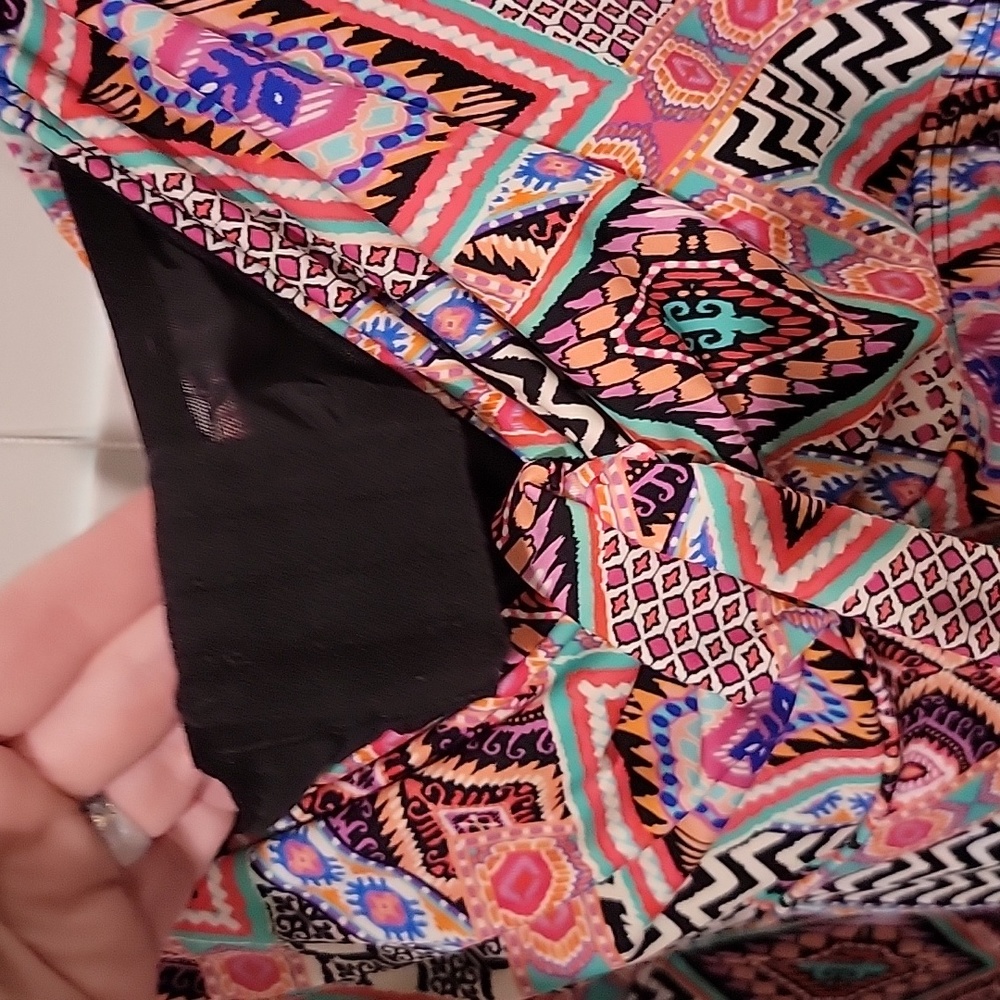 Swimsuit - Picture 3 of 5